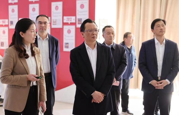 蔣曦調研電商企業發展工作